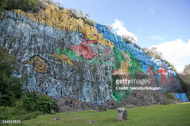 famous mural de la prehistoria at vinales of pinar-del-rio cuba - prehistoria stock pictures, royalty-free photos & images