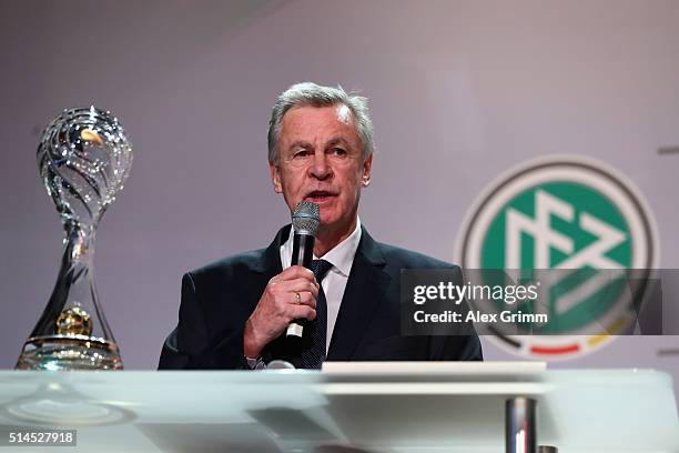 Ottmar Hitzfeld delivers his speech after receiving the lifetime achievement award during the Coaching Award Ceremony & Closing Event UEFA Pro...