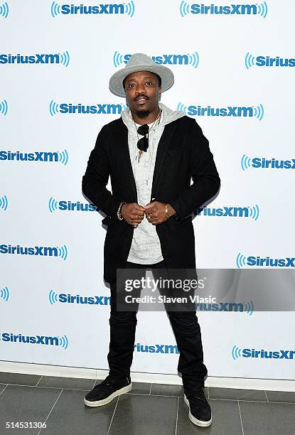 Singer/songwriter Anthony Hamilton visits SiriusXM Studio on March 9, 2016 in New York City.