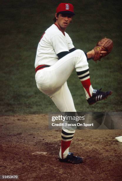 Bill Lee of the Boston Red Sox pitches against the Cincinnati Reds during the World Series at Fenway Park in Boston, Massachusetts in October of 1975.