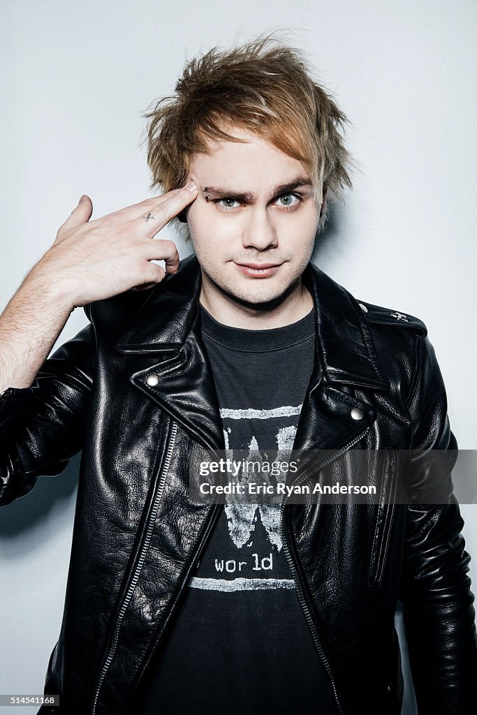 Five Seconds of Summer, Billboard Magazine, October 1, 2015