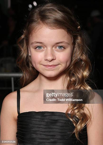 Actress Kylie Rogers attends the Premiere Of Columbia Pictures' "Miracles From Heaven" - Red Carpet at ArcLight Hollywood on March 9, 2016 in...