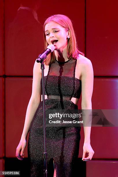 Actress Kerris Dorsey performs onstage during the 24th and final "A Night at Sardi's" to benefit the Alzheimer's Association at The Beverly Hilton...