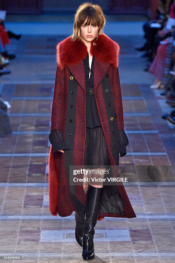 Sonia Rykiel : Runway - Paris Fashion Week Womenswear Fall/Winter 2016/2017