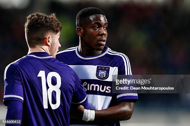 Antoine Bernier and Orel Mangala of Anderlecht position the defensive wall during the UEFA Youth League Quarter-final match between Anderlecht and...