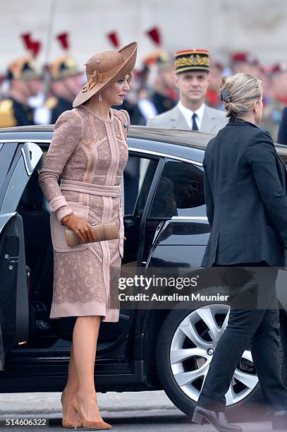 Queen Maxima of the Netherlands arrives at the ceremony of the Unknown Soldier at the Arc de Triomphe on March 10, 2016 in Paris, France. Queen...
