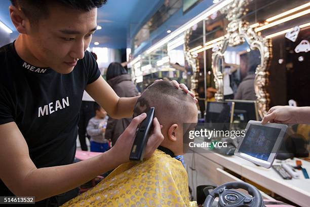 16 Cutting Hair On Dragon Heads Raising Day In China Photos and Premium High Res Pictures - Getty Images 16 Cutting Hair On Dragon Heads Raising Day In China Photos and Premium High Res Pictures - Getty Images