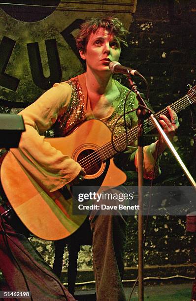 Abigail Hopkins performs at The Twelve Bar Club in Soho on March 9, 2004 in London.