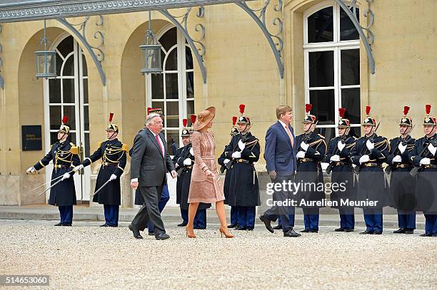 King Willem-Alexander of the Netherlands and and Queen Maxima arrive at the Senate for a meeting with the President of the Senate Gerard Larcher on...