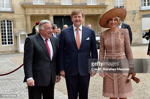 King Willem-Alexander of the Netherlands and Queen Maxima arrive at the Senate for a meeting with the President of the Senate Gerard Larcher on March...