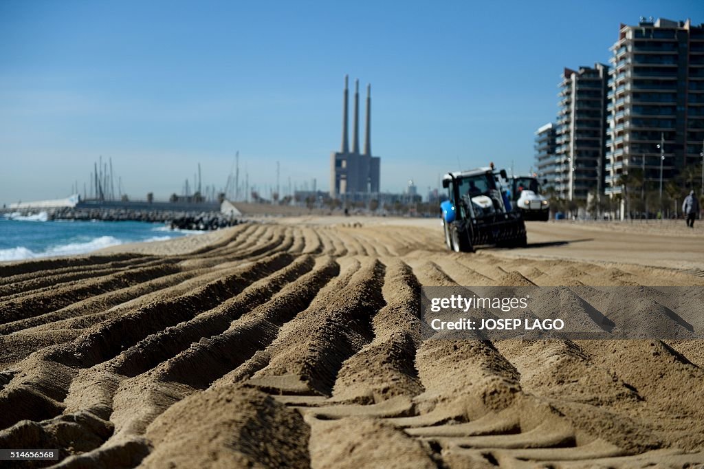 SPAIN-TOURISM-BEACH