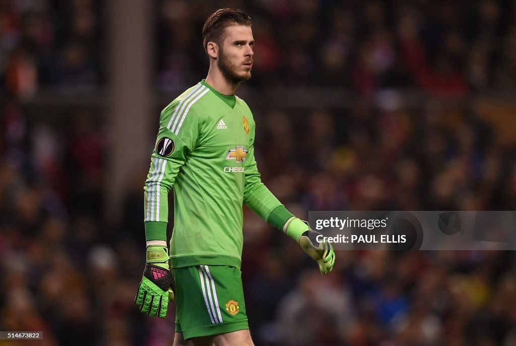 FBL-EUR-C3-LIVERPOOL-MAN UTD