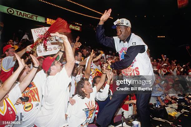 1995 Rockets Final 942 1995 Nba Finals Photos & High Res Pictures - Getty Images