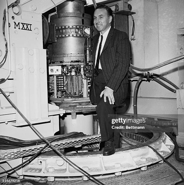 Partical Physics Lab 1,245 European Laboratory For Particle Physics Stock Photos, High-Res ...