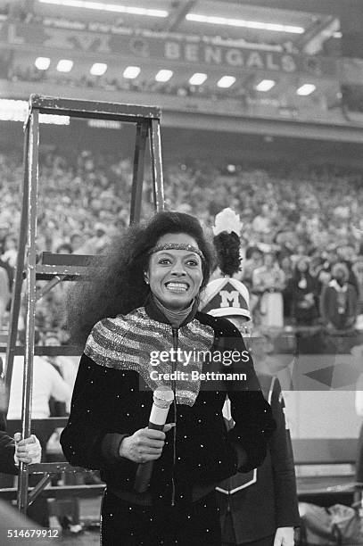 Diana Ross sings the National Anthem at Super Bowl XVI in Detroit's Silverdome Stadium. | Location: Silverdome Stadium, Detroit, Michigan, USA.