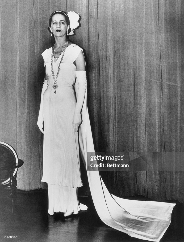 Socialite Wearing Gown For Buckingham Palace