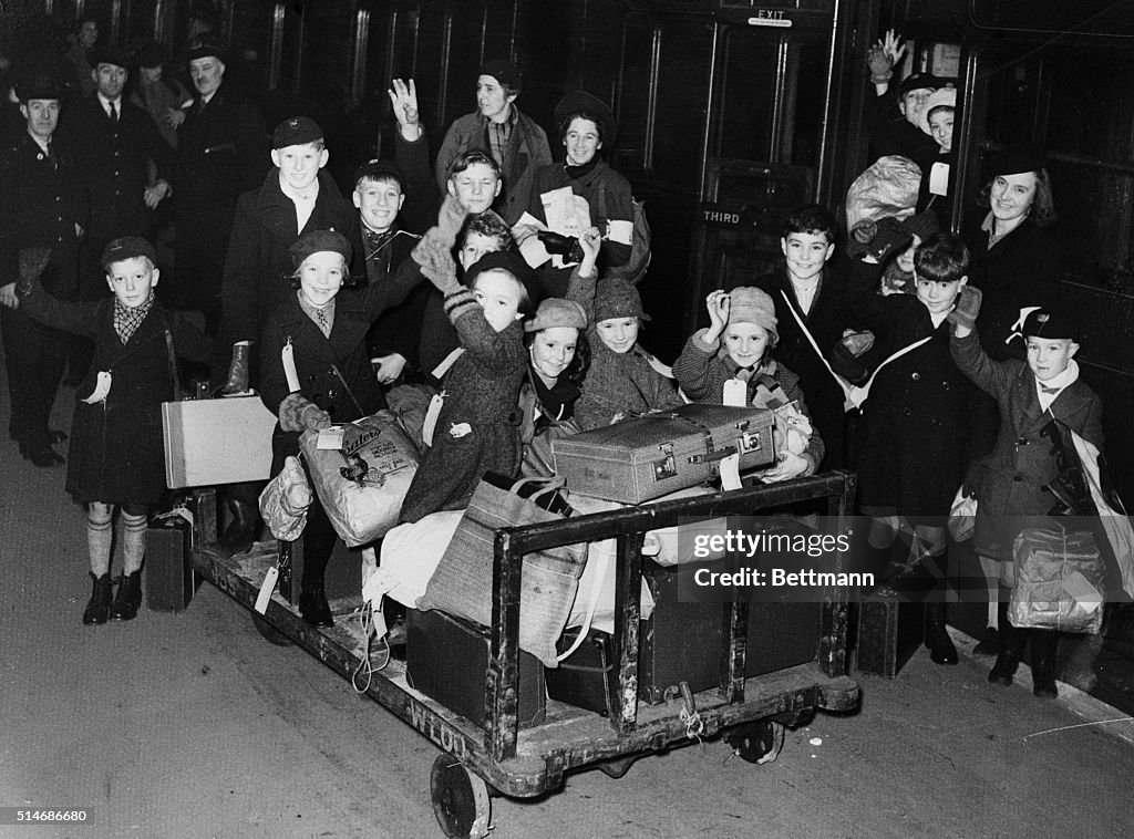 Children Evacuating London in War
