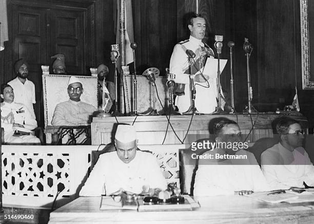 Viceroy Lord Louis Mountbatten announcing Indian Independence.