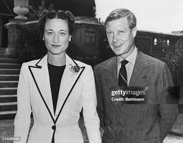 The duke and duchess of Windsor enjoy a brief stop in Hamiliton, Bermuda, on the way to the Bahamas, where the Duke is to become Governor.