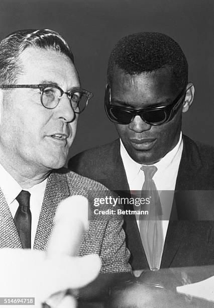 Attorney Dave Lewis defends Ray Charles in Municipal Court on a narcotics charge, Indianapolis, Indiana.