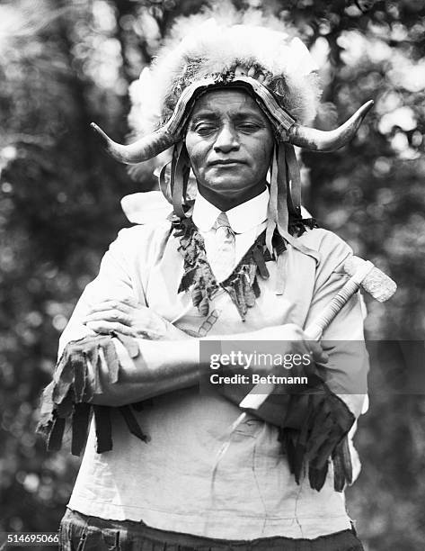 Photo shows Pine Tree medicine man of Narragansett Tribe.