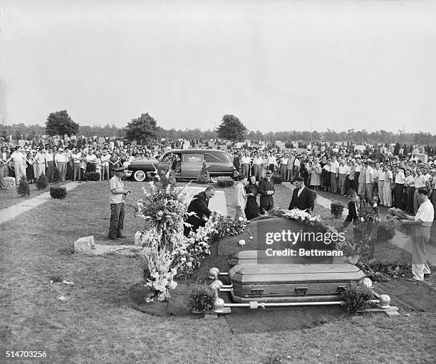 Farmingdale, NY: Rosenbergs laid to rest. The coffins of executed atom spies Julius and Ethel Rosenberg lie ready to be interred at the Wellwood...