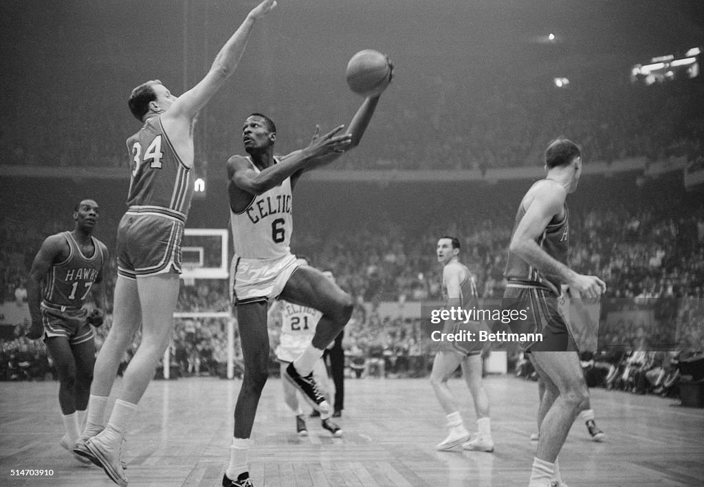 Celtics' Russell Hooking Shot