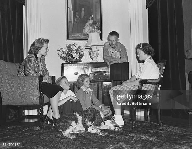 Sacramento, California: This will be the scene at the Warren household in Sacramento when California's Governor makes his keynote speech at the...