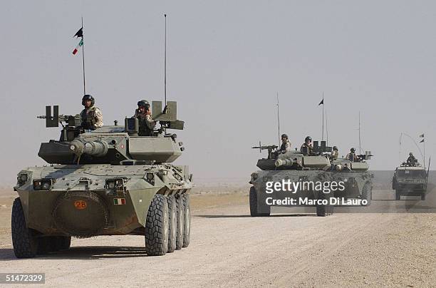 italian army conduct operation strong hammer in nasiriyah - iraq stock pictures, royalty-free photos & images