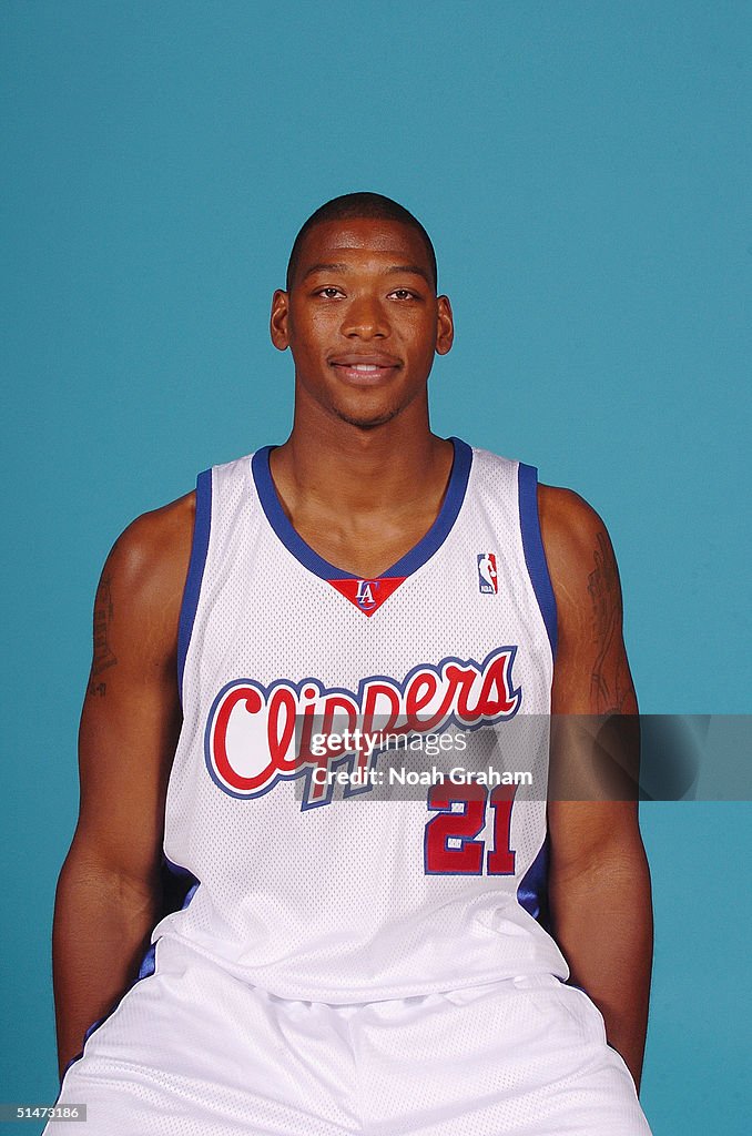 Bobby Simmonds Bobby Simmons of the Los Angeles Clippers poses for a portrait during ...