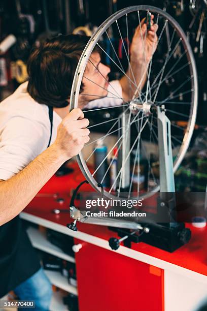 Sycle Mecanic 124 Drive Cycle Shop Stock Photos, High-Res Pictures, and Images ...