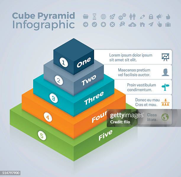 キューブピラミッドのインフォグラフィック - ピラミッド点のイラスト素材／クリップアート素材／マンガ素材／アイコン素材
