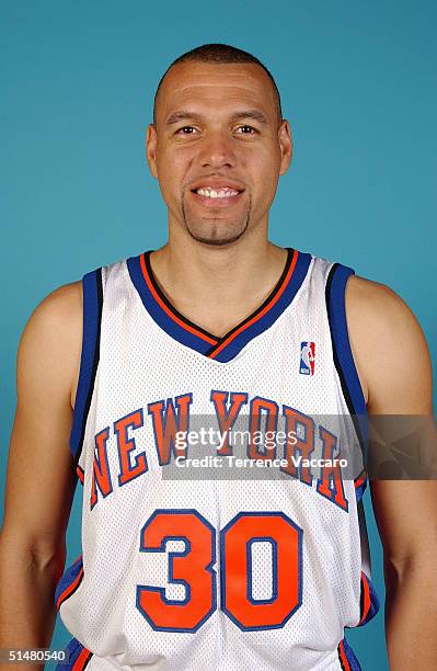 Tracy Murray of the New York Knicks poses for a portrait during NBA Media Day on October 4, 2004 in New York, New York. NOTE TO USER: User expressly...
