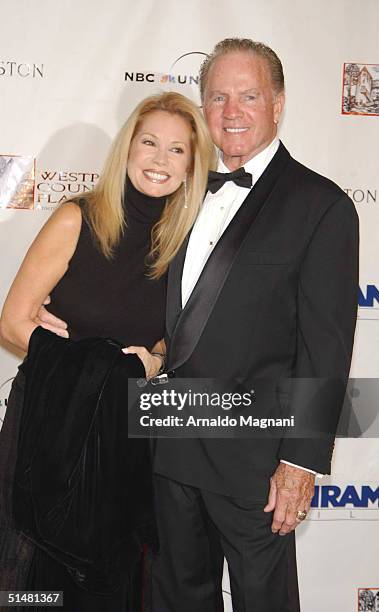 Frank Gifford, Hall of Fame football player from the New York Giants, and wife, Kathy Lee Gifford, attend the Westport Country Playhouse "Building...