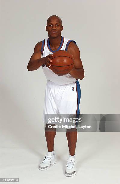 Anthony Peeler of the Washington Wizards poses for a portrait during NBA Media Day on October 4, 2004 in Washington, D.C. NOTE TO USER: User...