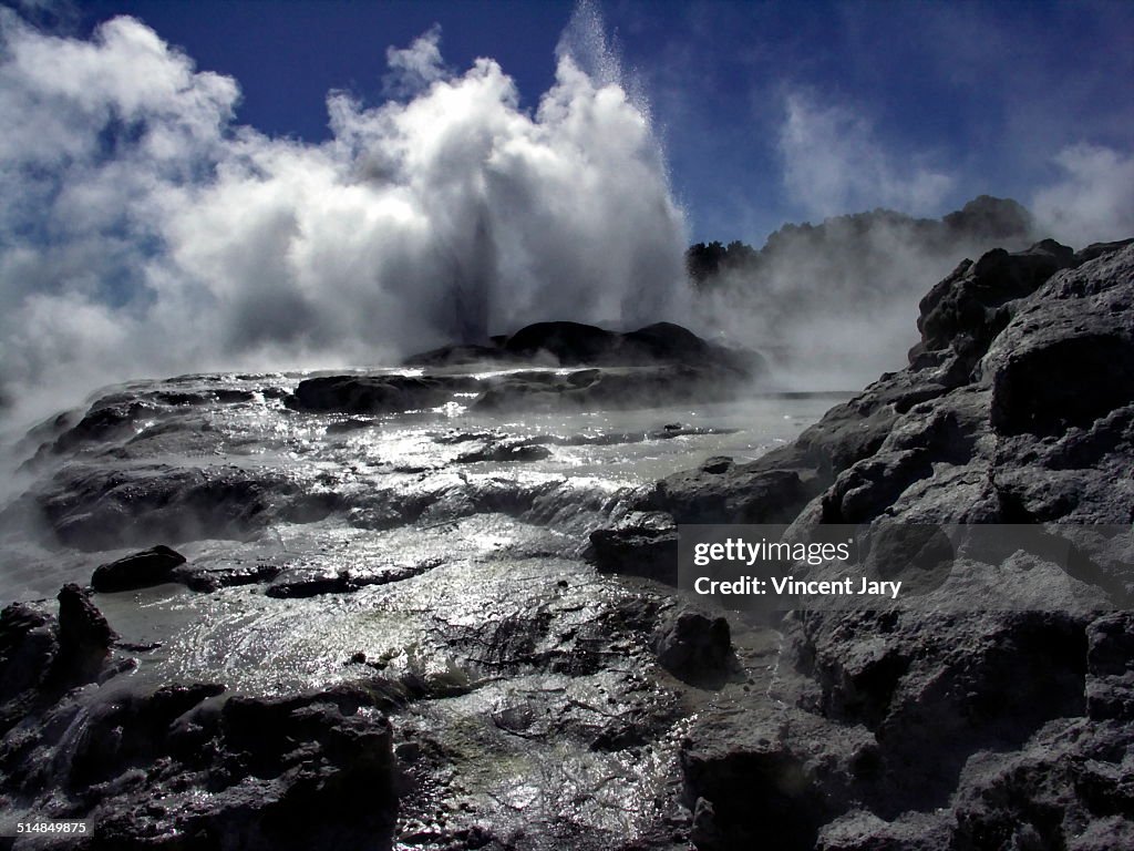 Wai-o-Tapu geyser