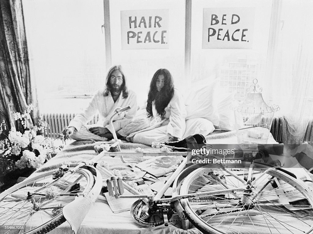 Closeup J.Lennon W/Bride Y. Ono In Bed
