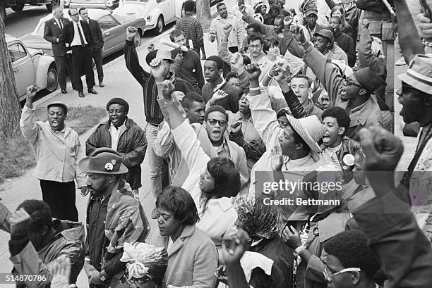 Washington, D.C.: A group of Poor People marchers sing and chant outside the Longworth House Office Building. When they refused to stop, police...