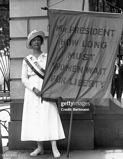 Washington, DC-ORIGINAL CAPTION READS: Mrs. William L. Colt, of New York City who has just arrived at Washington where she is picketing the White...