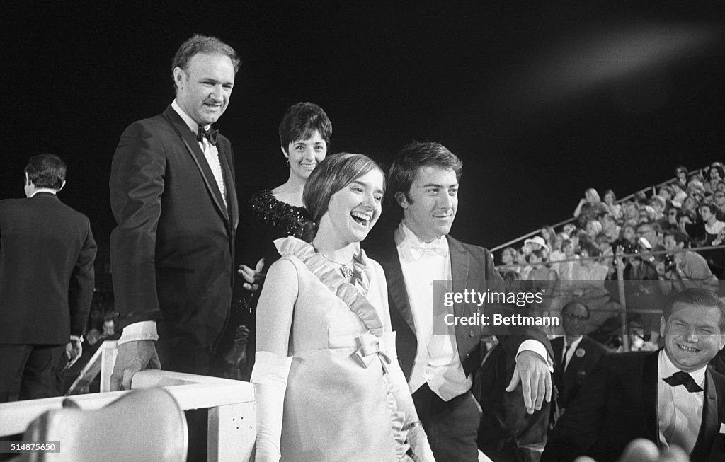 Dustin Hoffman and Gene Hackman at Academy Awards