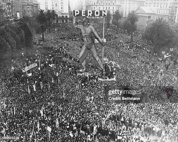 Buenos Aires, Argentina: Shown is the tremendous throng, estimated at half a million people, which gathered in the square before the Presidential...