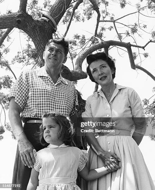 Ronald and Nancy Reagan with their daughter Patti Davis.