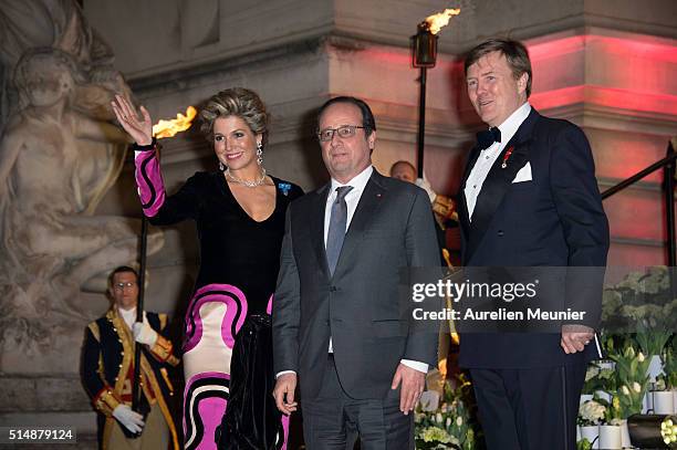 King Willem-Alexander of the Netherlands, Queen Maxima and French President Francois Hollande arrive to a reception given by King Willem-Alexander of...
