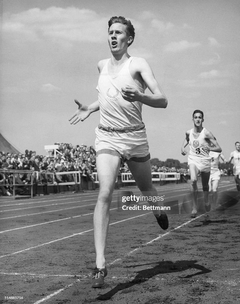 Roger Bannister Winning Mile Race