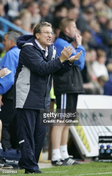 Manager Neil Warnock of Sheffield United shouts orders from the touchline during the Coca-Cola Championship match between Gillingham and Sheffield...