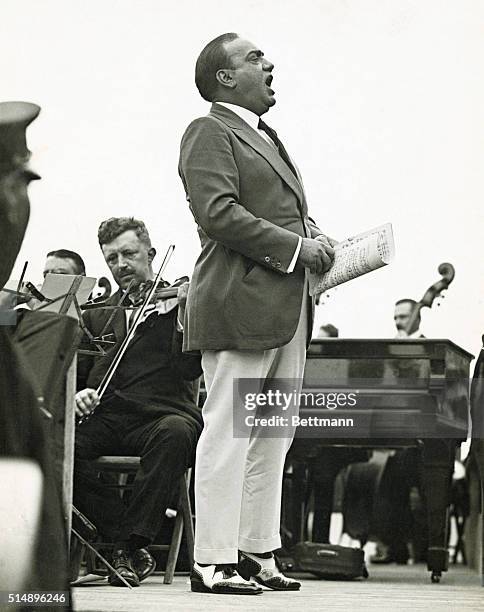 Brooklyn, New York: Enrico Caruso singing at Police Games at Sheepshead Bay Speedway.