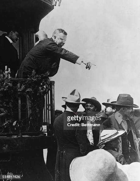 President Theodore Roosevelt Pointing