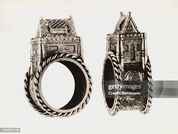 Ancient Jewish wedding ring with miniature Solomon's Temple and inscription "Mazzel Tob" .