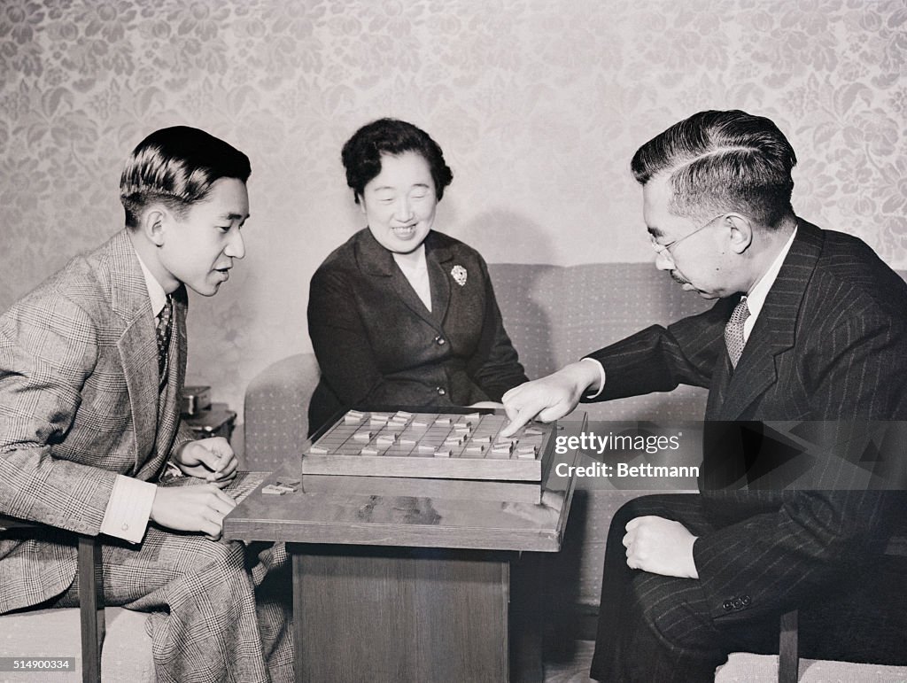 Japanese Royal Family Playing Game