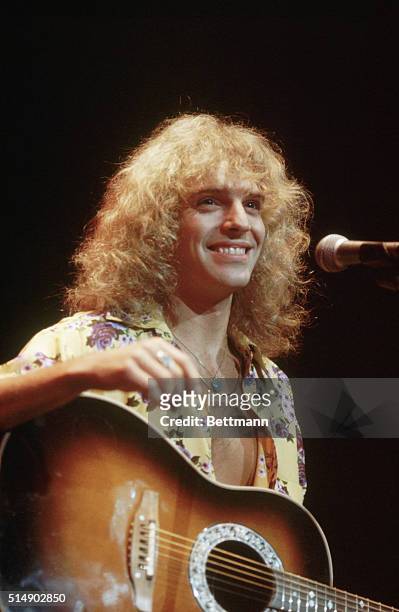 New York, NY: Rock 'n' roll star Peter Frampton does his thing late August 22nd at the first of three concerts at New Yor's Madison square Garden....